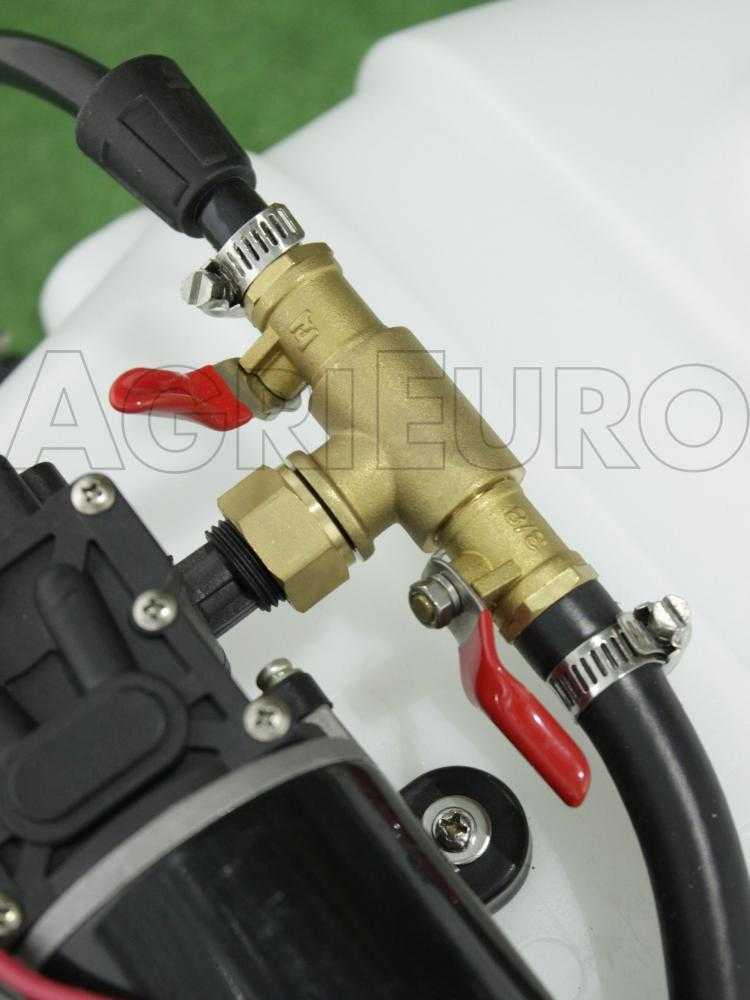 geotech-cz60c-tank-fur-spritzanwendungen-fur-rasentraktoren-pumpe-12-v-1-8.jpg geotech cz60c tank für spritzanwendungen für rasentraktoren pumpe 12 v 60 l